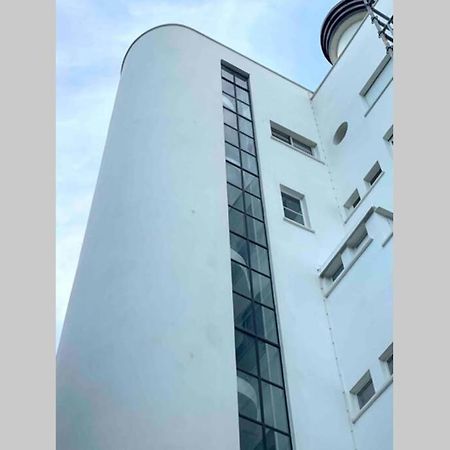Elegant Studio Et Parking Dans Batiment Historique Saint-Tropez Luaran gambar